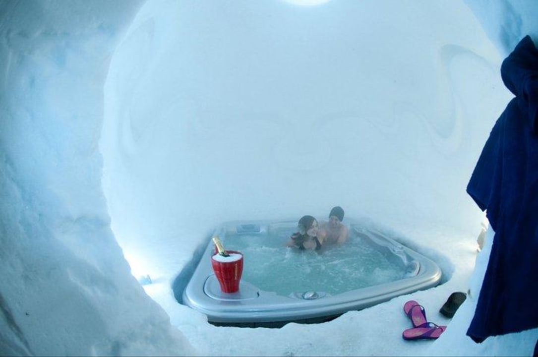 Iglu-Pool Iglu-Dorf Gstaad