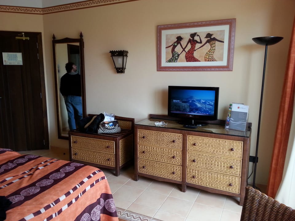 Kommoden und tv Hotel Riu Touareg