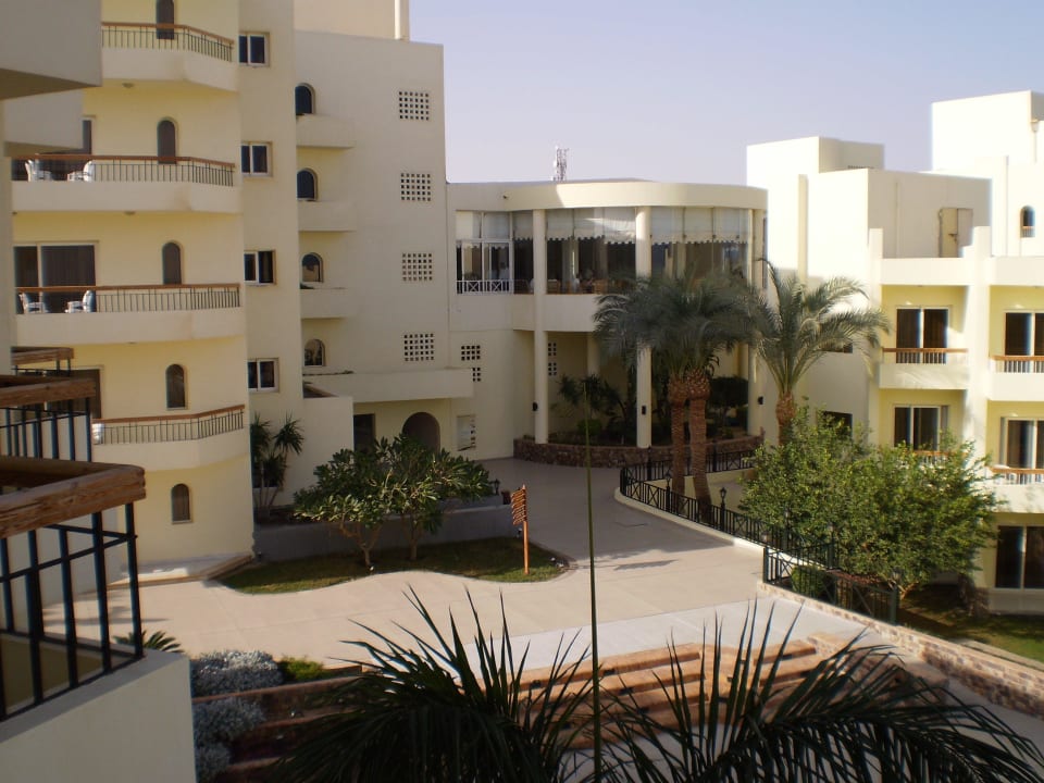 Blick zum Balkon Palm Beach Resort