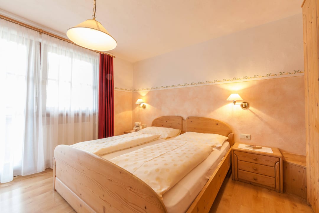 Ferienwohnung: Zimmer  Apartments Haus zur Vogelweide