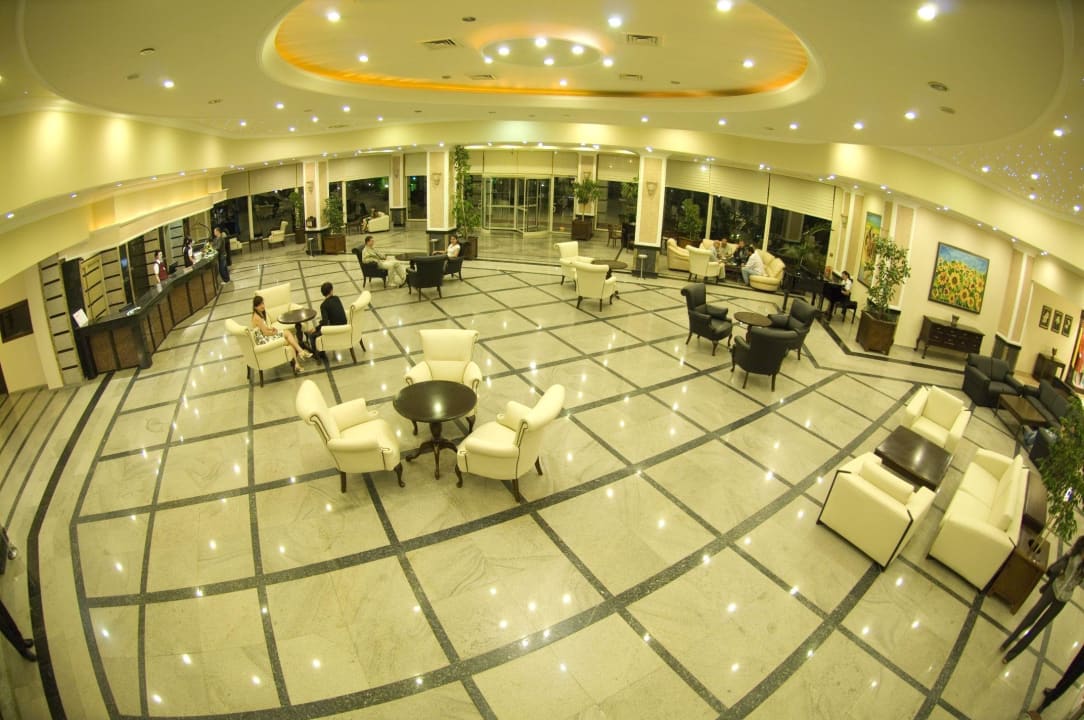 Lobby Armas Pemar Beach