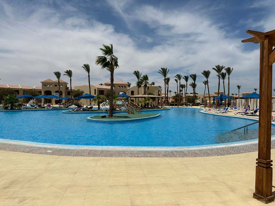 Pool Cleopatra Luxury Resort Makadi Bay