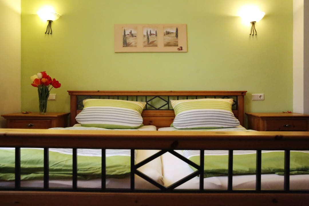 Doppelzimmer in toskanischem Ambiente gants gemütlich im Weisenheimer Hof