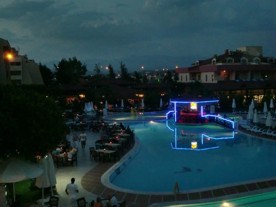 Am Abend Grand Seker Hotel