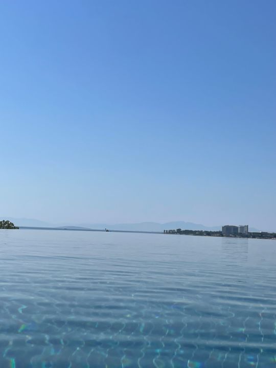Pool Anda Barut Collection