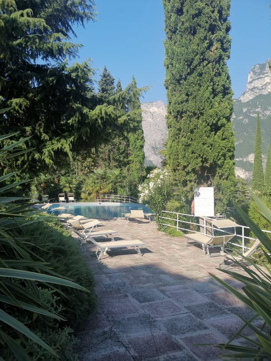 Pool Residence Marina