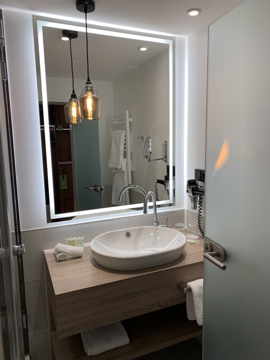Zimmer Hotel Courtyard by Marriott Hamburg Airport