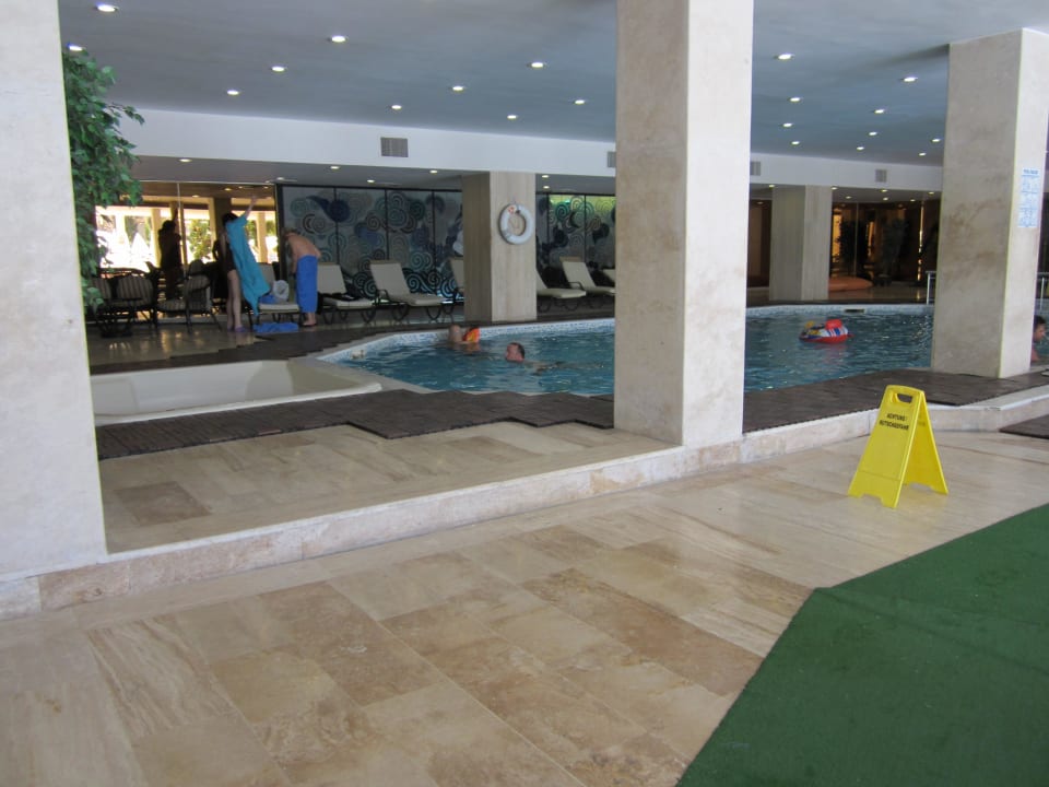 Hallenbad Asteria Collection Side