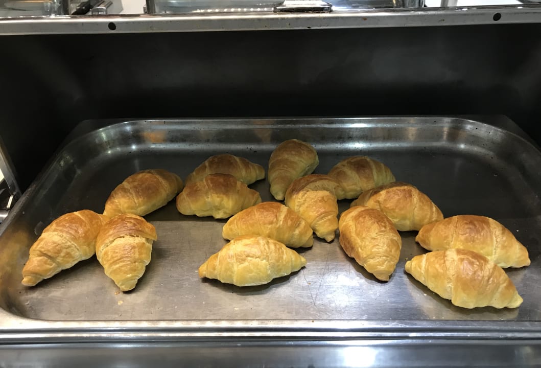 Gastro Port Side Resort Hotel