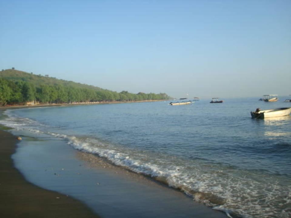 Strand am Hotel Tirtasari Bungalows