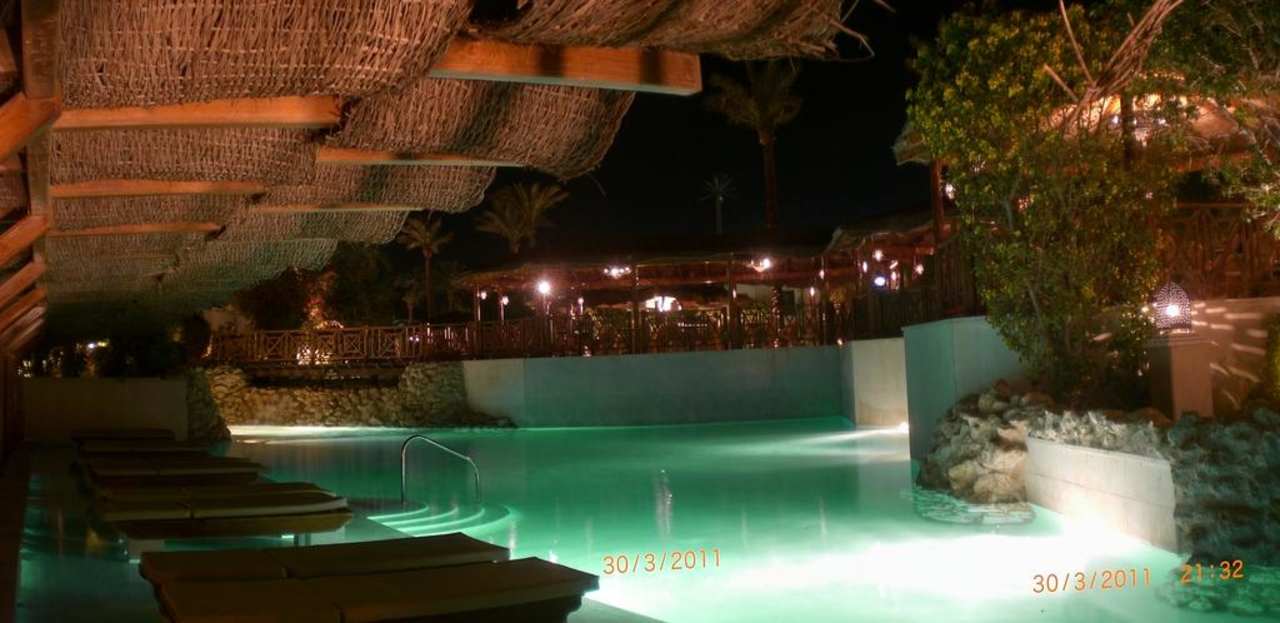 Pool am Abend Ghazala Gardens