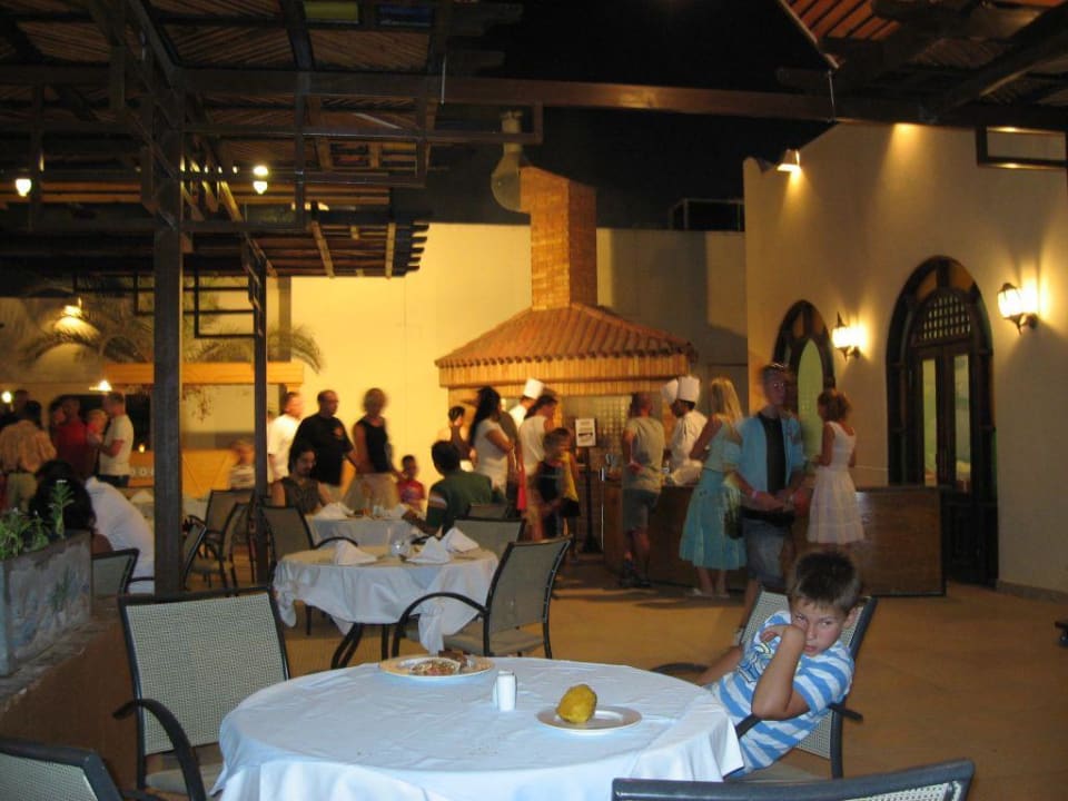 Speisesaal außen Desert Rose