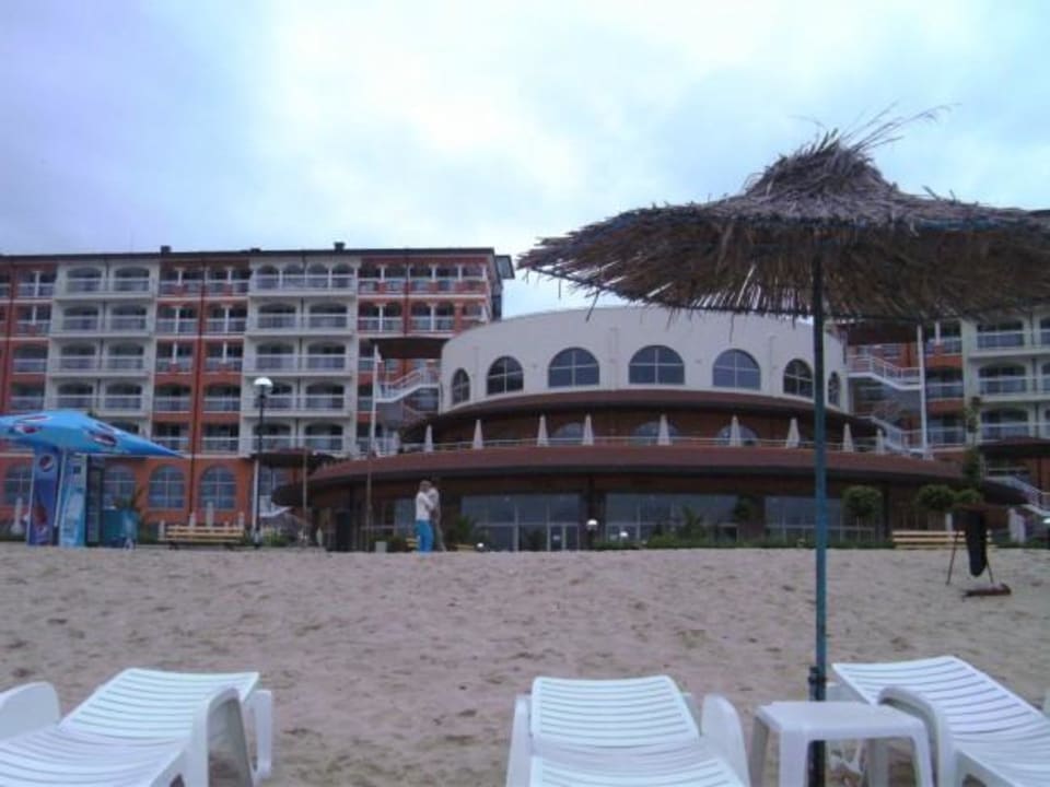 Strand vor dem Hotel Sol Luna Bay