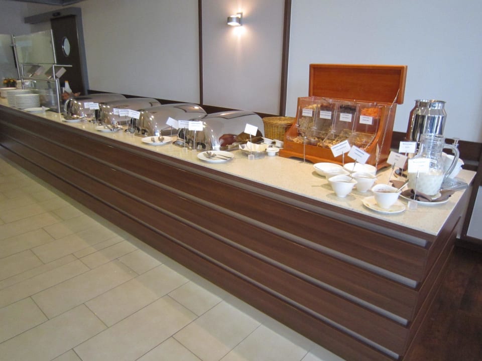 Teil des Frühstücksbüffets Best Western Plus Hotel Papenburg