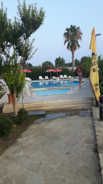 Pool Hotel Side Beach Club