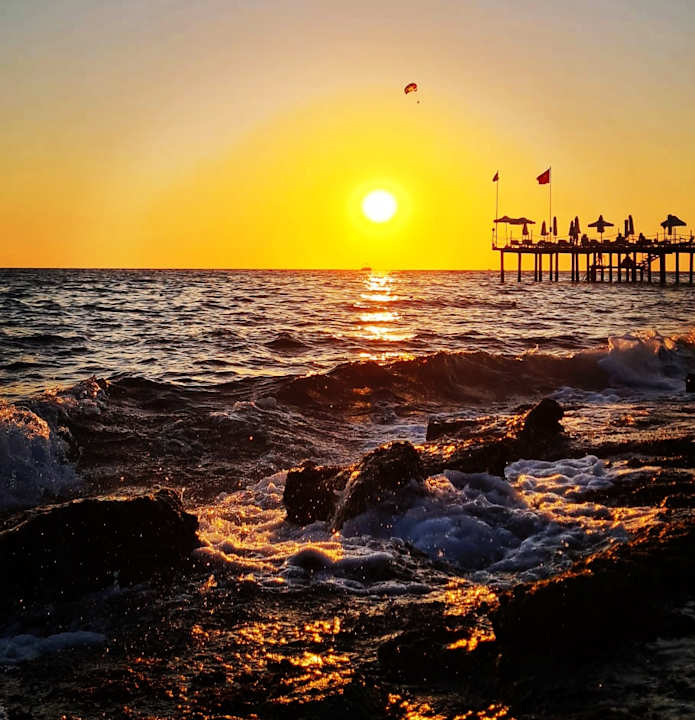 Strand Aria Resort & Spa