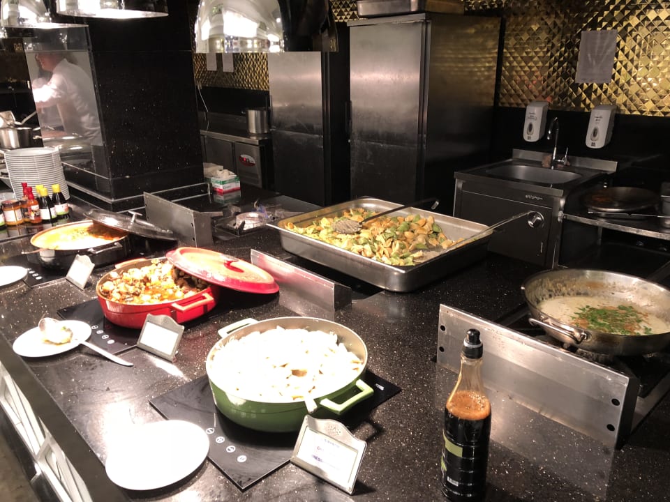 Gastro Side Royal Palace Hotel & Spa