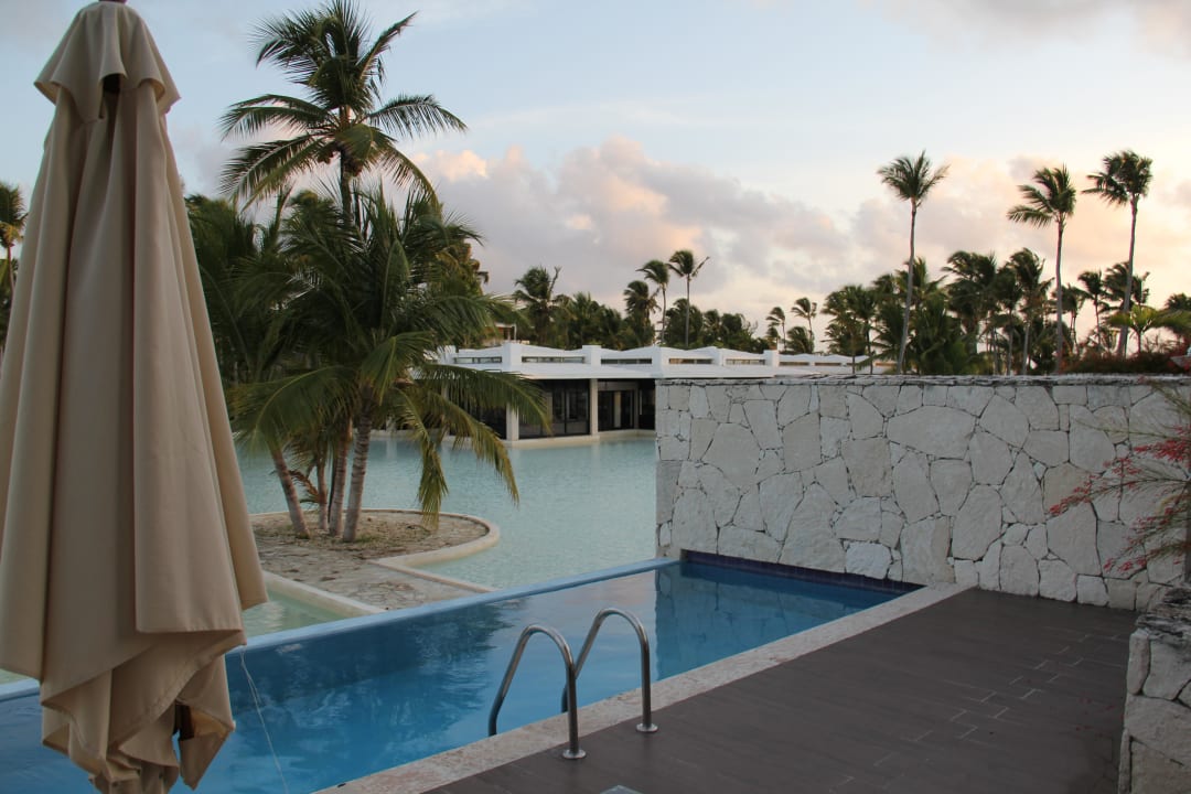 Swimming Pool Suite Catalonia Royal Bavaro - Adults only