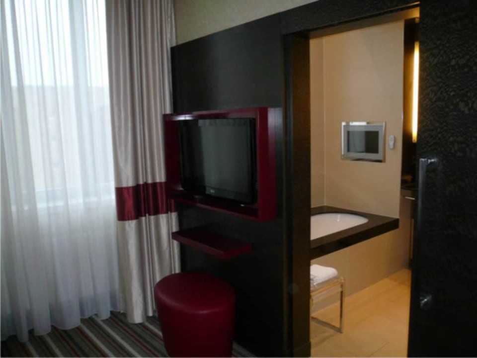 Superior Suite 224 Steigenberger Hotel Graf Zeppelin