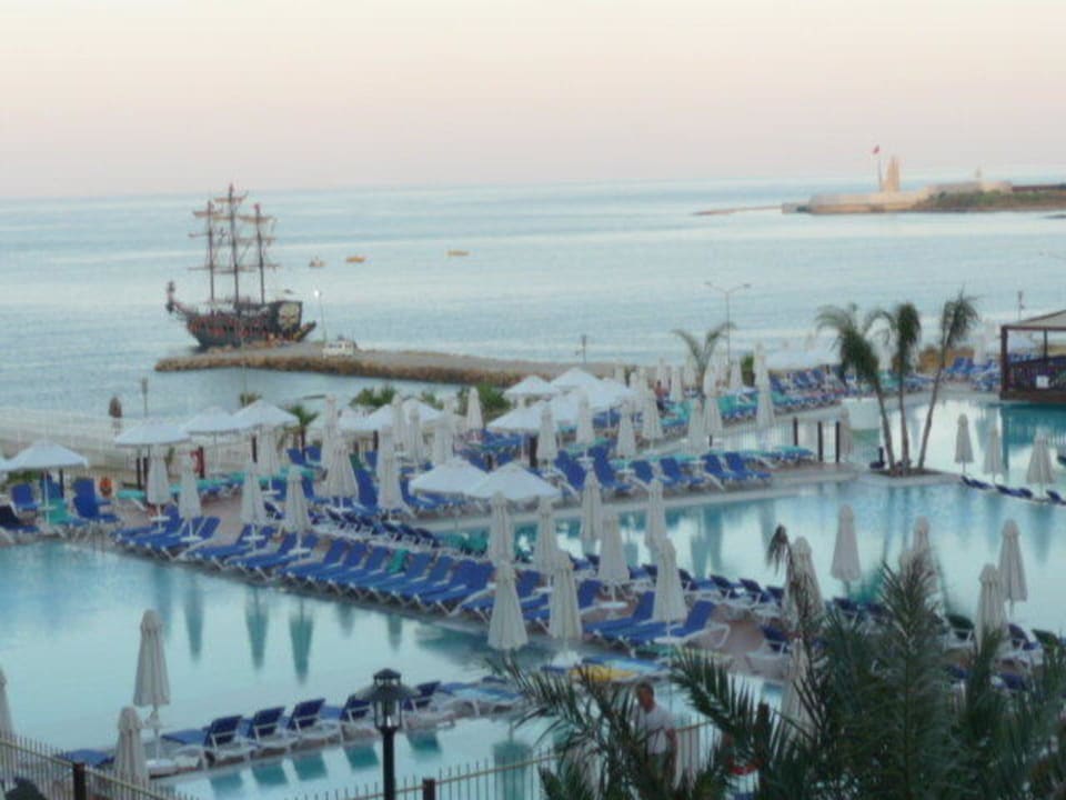 Ausblick zum Meer Vikingen Infinity Resort & Spa