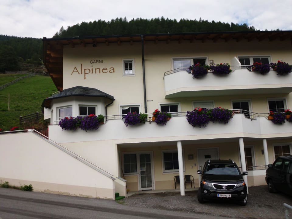 Haus von außen Garni Alpinea