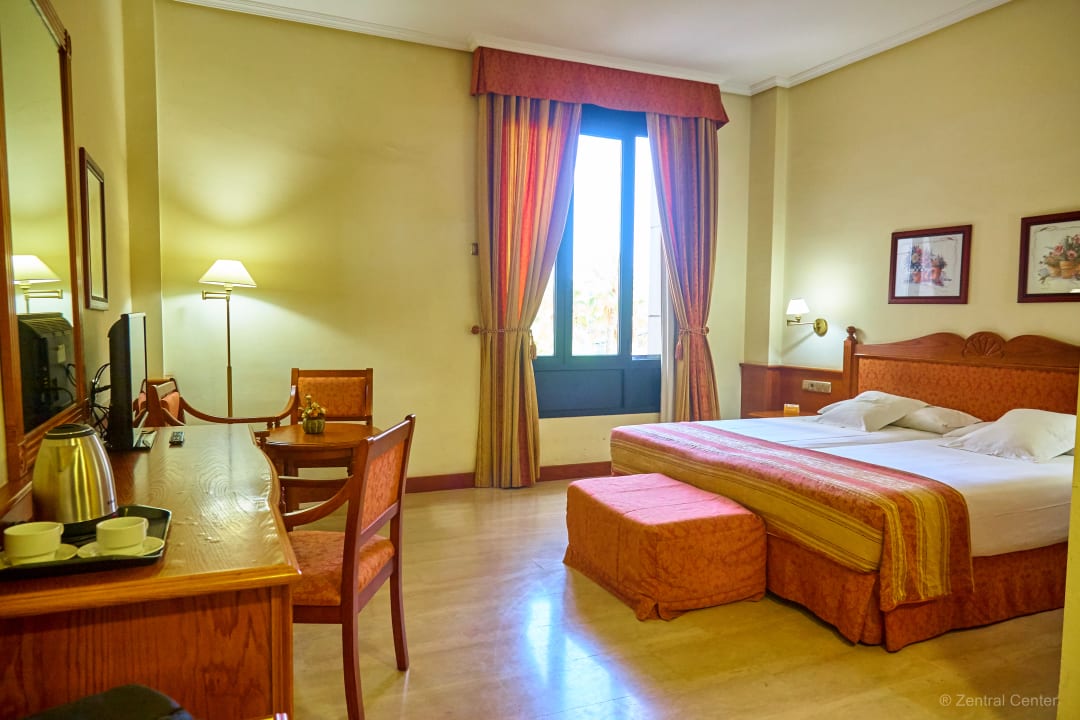 Zimmer Hotel Zentral Center - Adults only