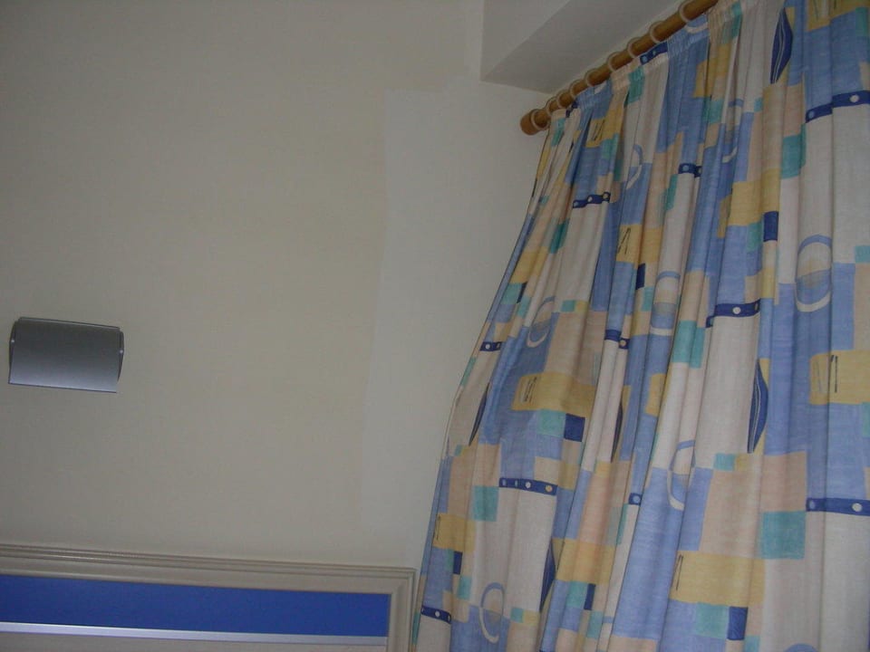 Zimmerwand AQI Pegasos World