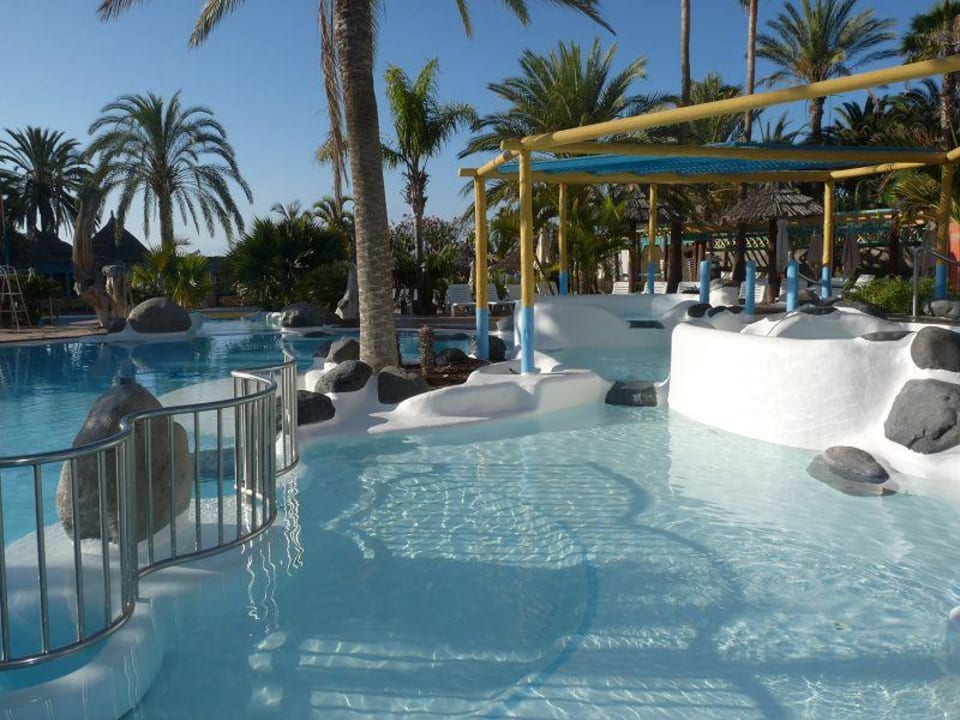 Poolanlage Corallium Beach by Lopesan Hotels - Adults only