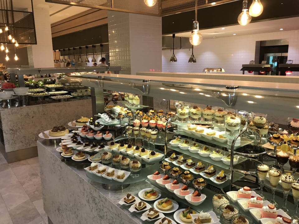 Restaurant Acanthus Cennet Barut Collection