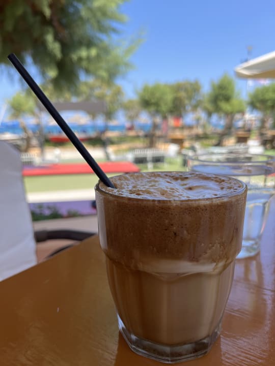 Gastro Anissa Beach & Village