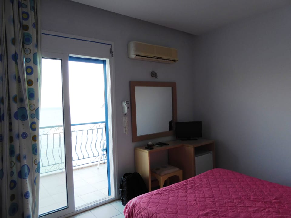 Blick ins Zimmer Hotel Aris