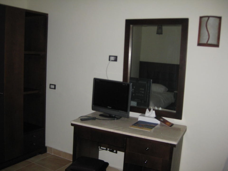 Komode der Einzelbetten Pickalbatros Alf Leila Wa Leila Resort - Neverland Hurghada