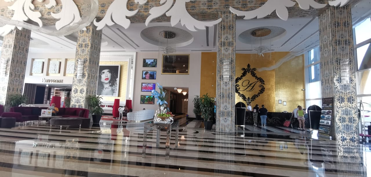 Sonstiges Azura Deluxe Resort & Spa Hotel