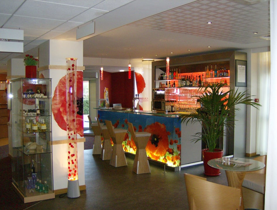 Le bar ibis Marseille Bonneveine Calanques Plages