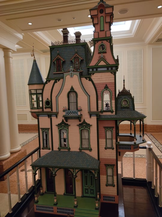 Lobby Tokyo Disneyland Hotel