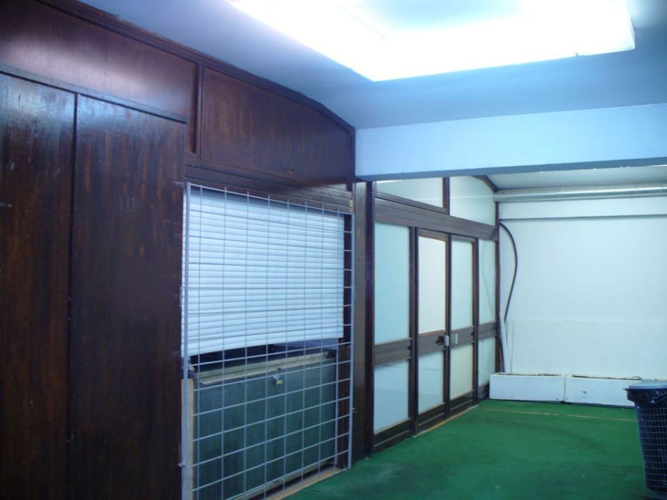 "Out of Order" Ursprungliche Snackbar Wyndham Grand Novi Vinodolski Resort - The View & Family Apartments