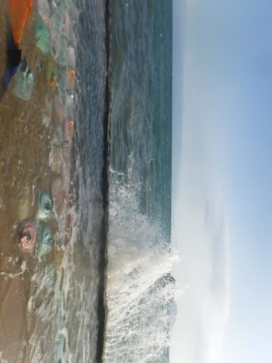 Strand Peppercorn Beach Resort