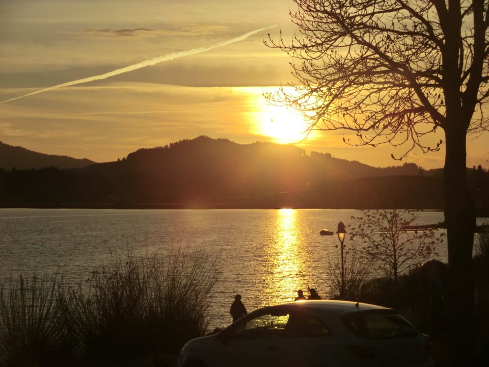 Sonnenuntergang direkt vor dem Hotel Hotel am Hopfensee