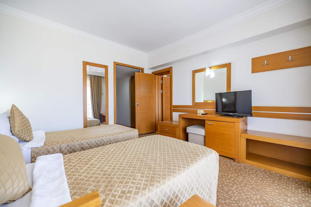 Zimmer Hotel The Holiday Resort