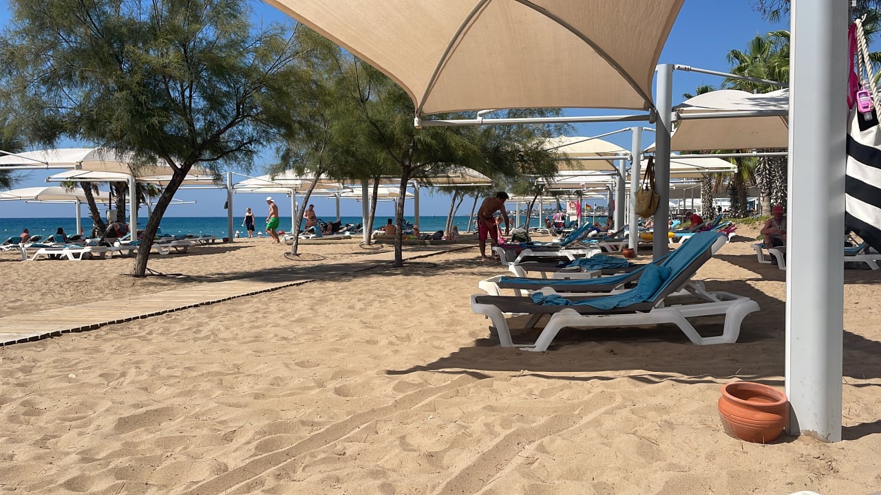 Strand ROBINSON PAMFILYA