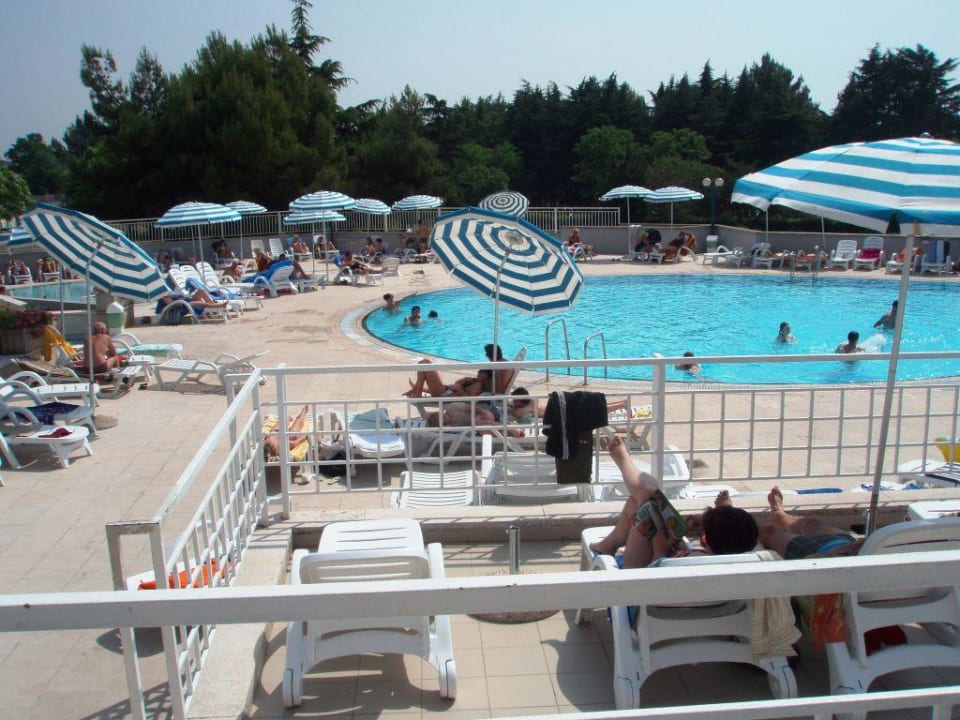 Pool des Hotel Zagreb Valamar Parentino Hotel