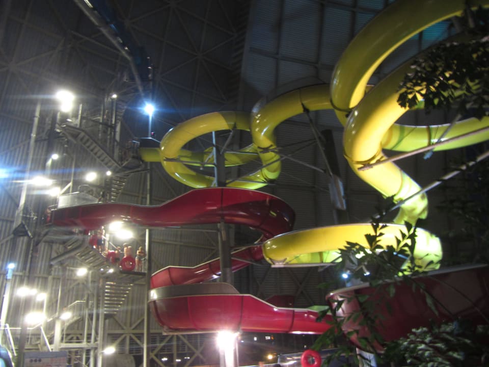 Rutschen Tropical Islands Resort