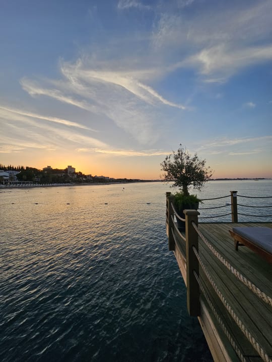 Strand Arum Barut Collection