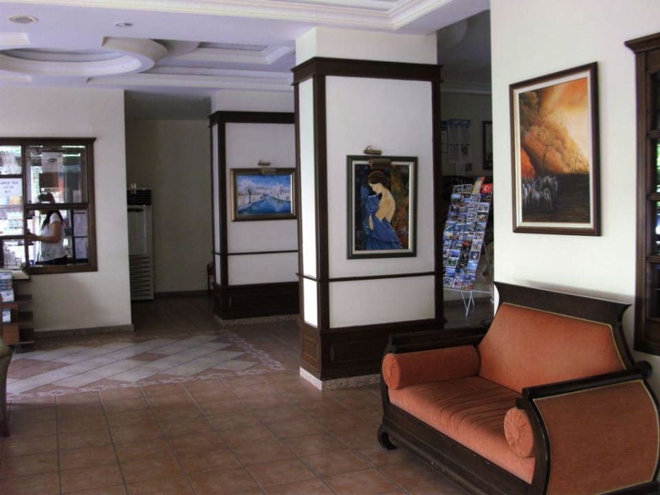 Lobby Magi Apart Hotel