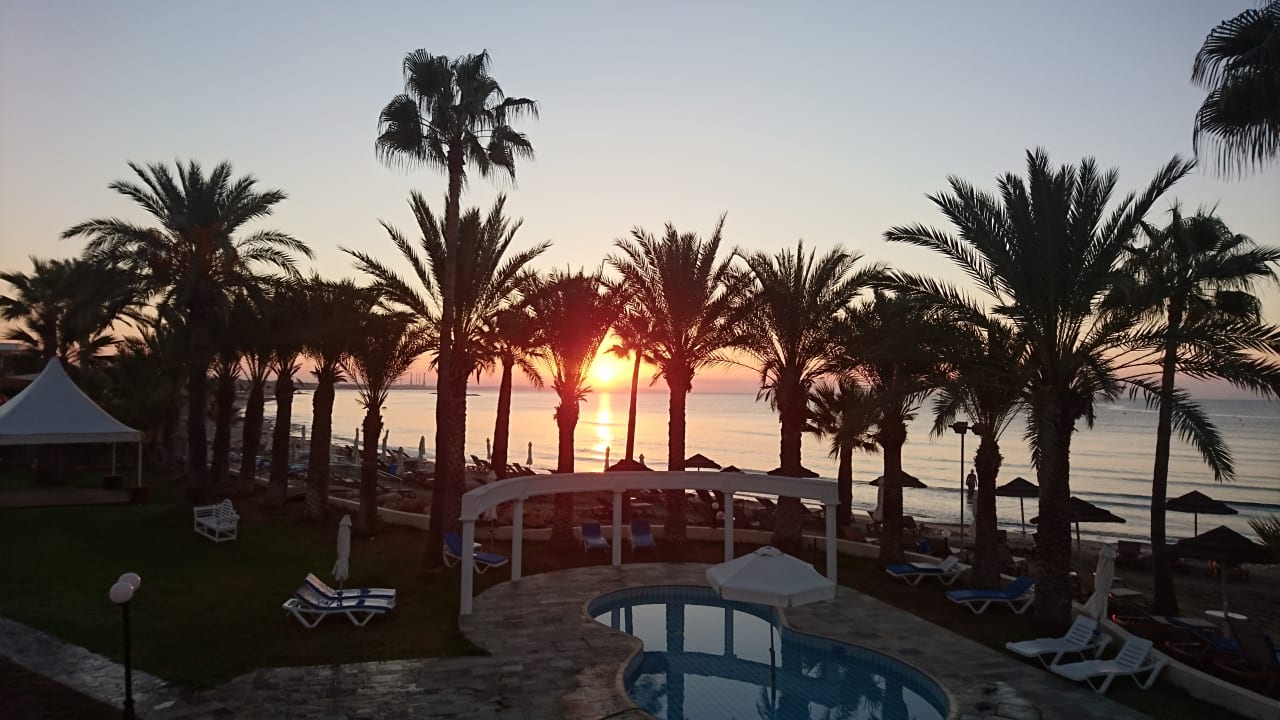 Ausblick The Golden Bay Beach Hotel