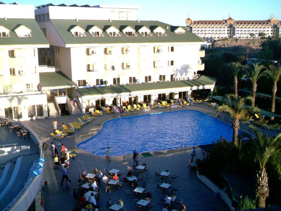 Blick vom Zimmer Side Breeze Hotel
