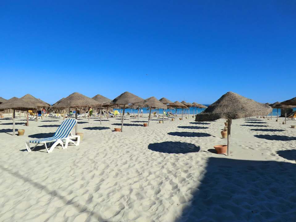 Schöner weißer Sandstrand Djerba Sun Beach Hotel & Spa