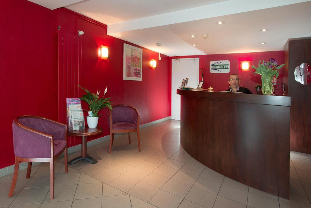 Réception Brit Hotel Les Alizes