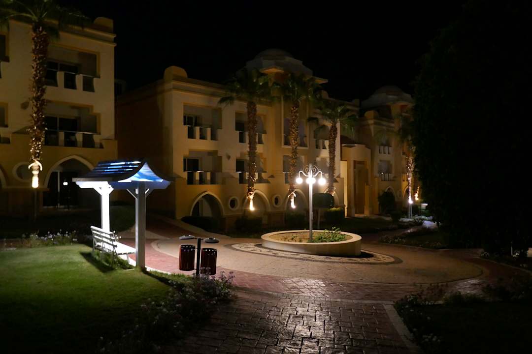 Gartenanlage Serenity Alpha Beach