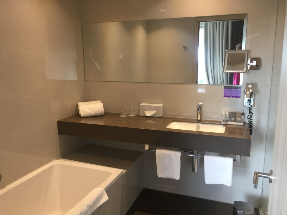 Zimmer Van der Valk Hotel Düsseldorf